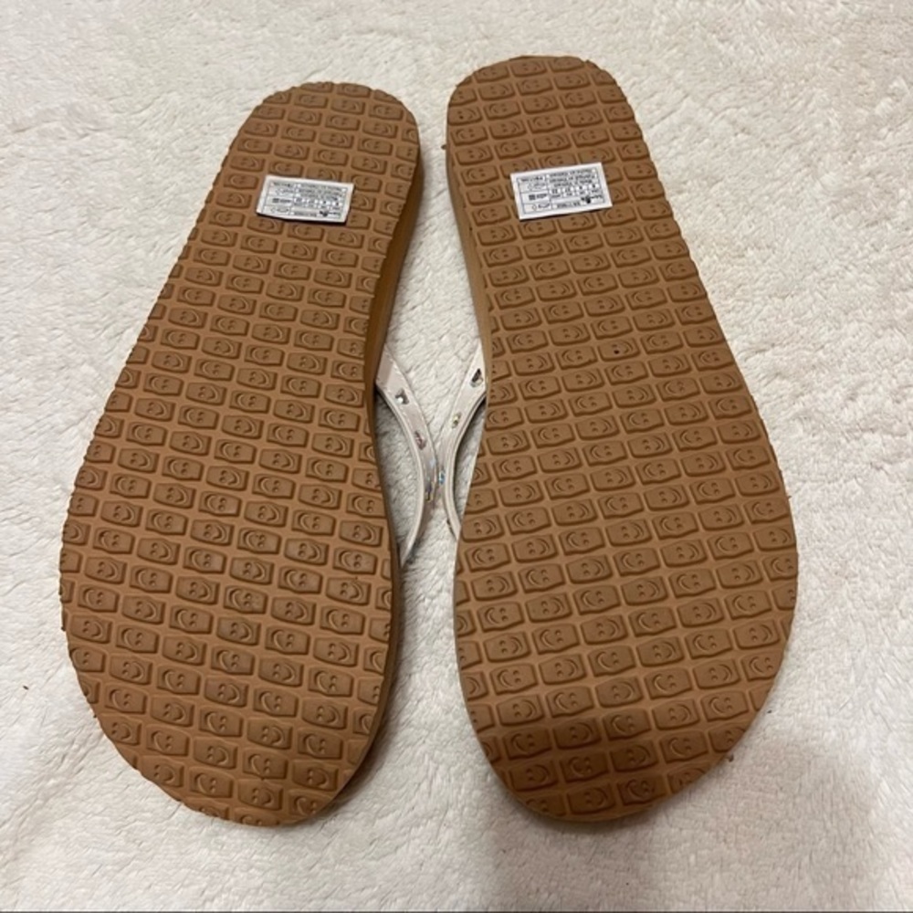 SANUK Women's YOGA JOY Bling Flip Flops 6 - Picture 8 of 8